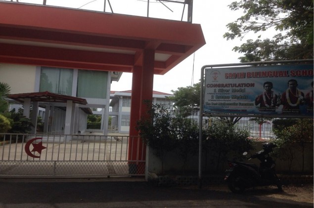 Sekolah Tunduk pada Aturan Indonesia bukan Turki