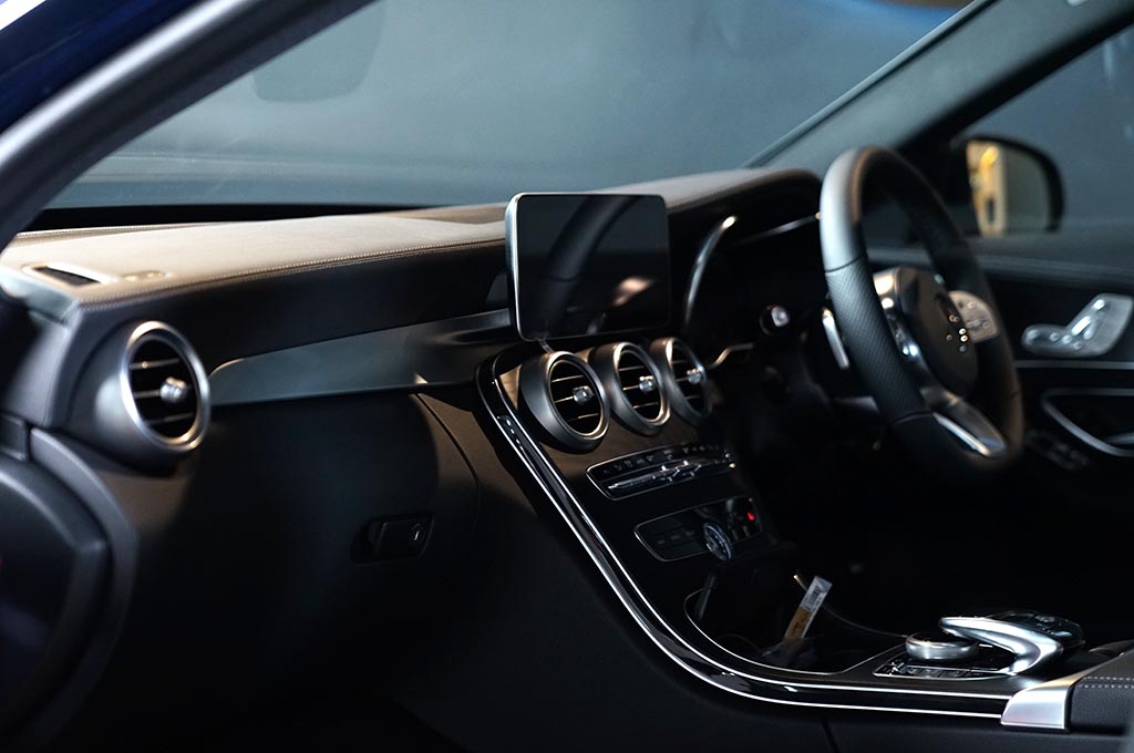 2 Mainan Baru Orang Kaya dari Mercedes-Benz