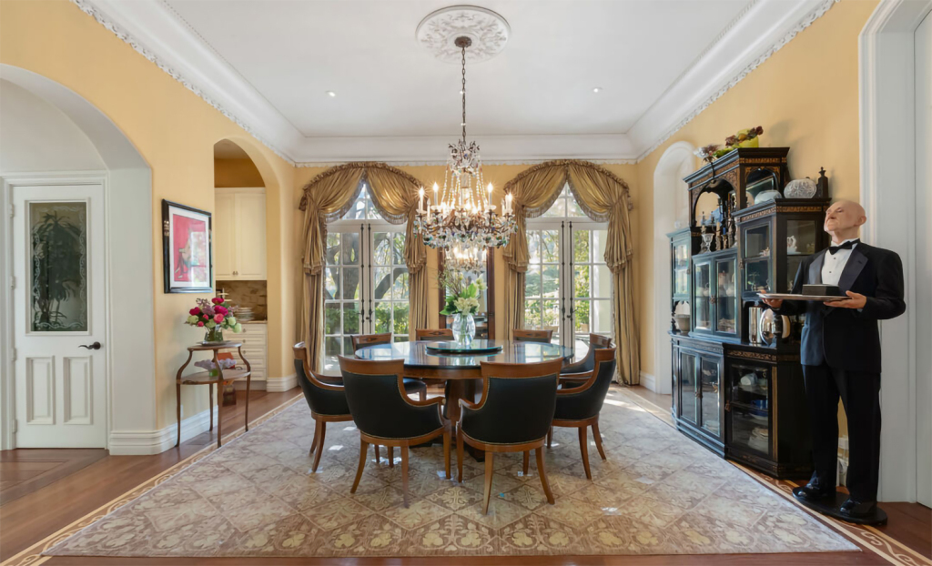 Gene Simmons Jual Rumah Mewahnya Seharga Rp323 Miliar