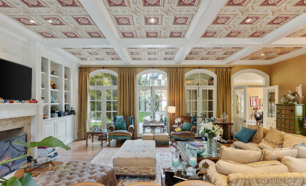Gene Simmons Jual Rumah Mewahnya Seharga Rp323 Miliar