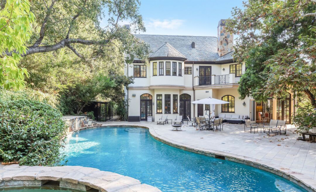 Gene Simmons Jual Rumah Mewahnya Seharga Rp323 Miliar