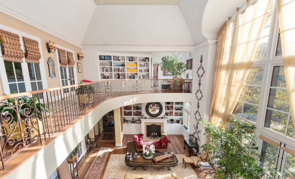 Gene Simmons Jual Rumah Mewahnya Seharga Rp323 Miliar