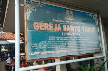 Pastor Julius Ingatkan Kebahagiaan Orang Tua dan Anak di Perayaan Natal