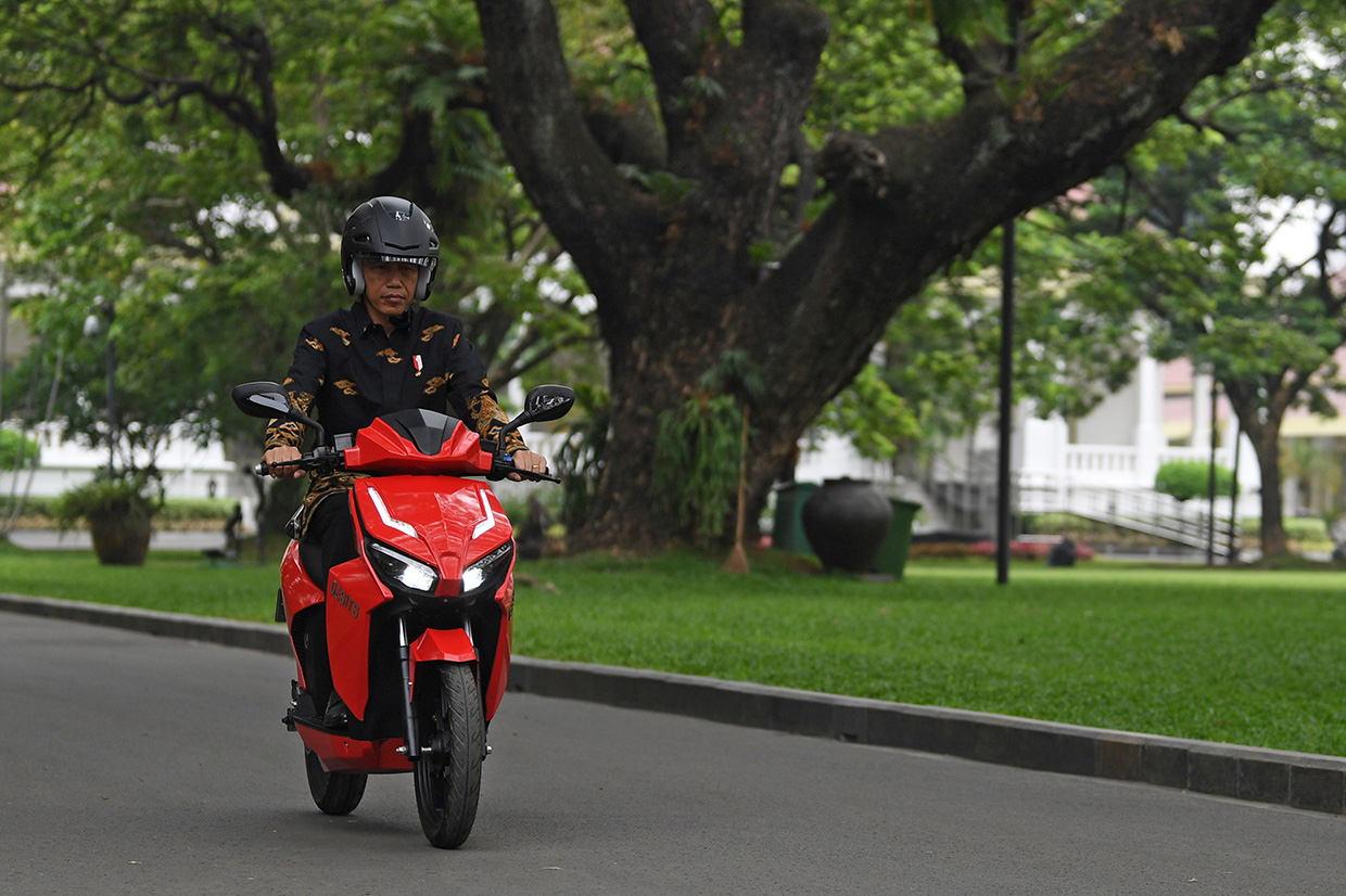 Jokowi: Gesits Ramah Lingkungan dan Butuh Adaptasi Khusus