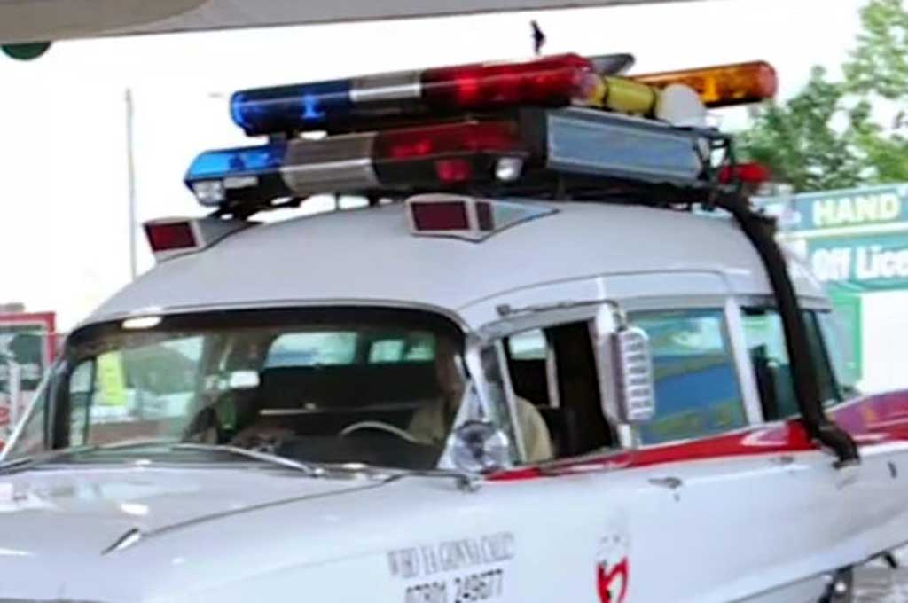 Intip Replika Mobil Ghost Busters ala Paul Harborne