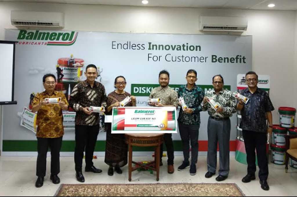 Mengapa Komponen Kendaraan Perlu Dilumasi Gemuk?