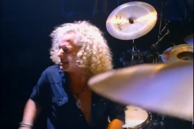 7 Fakta Menarik di Balik Lagu November Rain