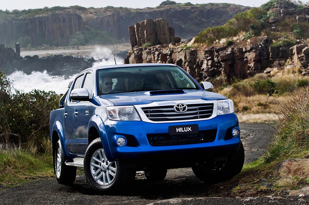 52 Tahun Roda Toyota Hilux Berputar