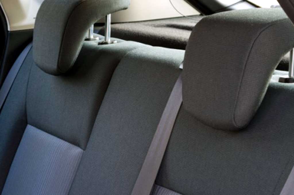 Jangan Abaikan Fungsi <i>Head Restraint</i> Mobil