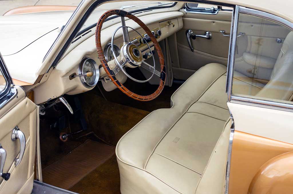 Cantiknya Mobil Nash-Healey Le Mans Coupe Klasik