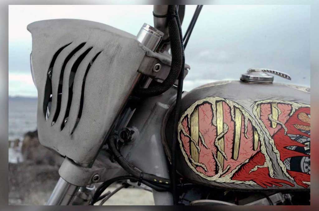 Modifikasi Harley-Davidson Sportster Bertema Hiu