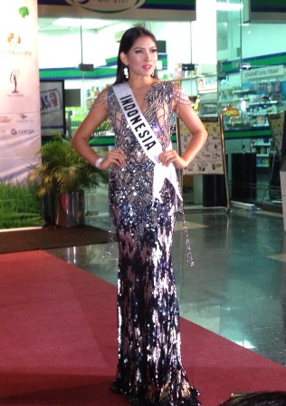 Kostum Nasional Anindya Kusuma Putri di Miss Universe 2015 Seberat 27 Kg