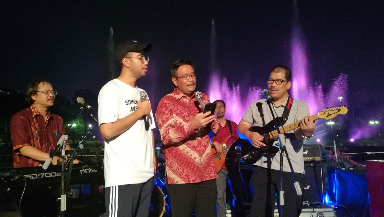 Peran Vidi Aldiano dan Vadi Akbar di Air Mancur Baru Monas