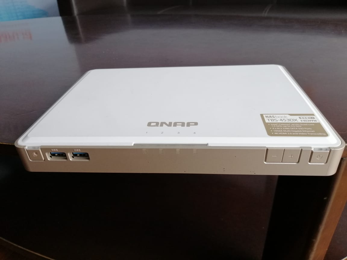 QNAP TBS -453DX, NAS Teramping dan Desain Menawan