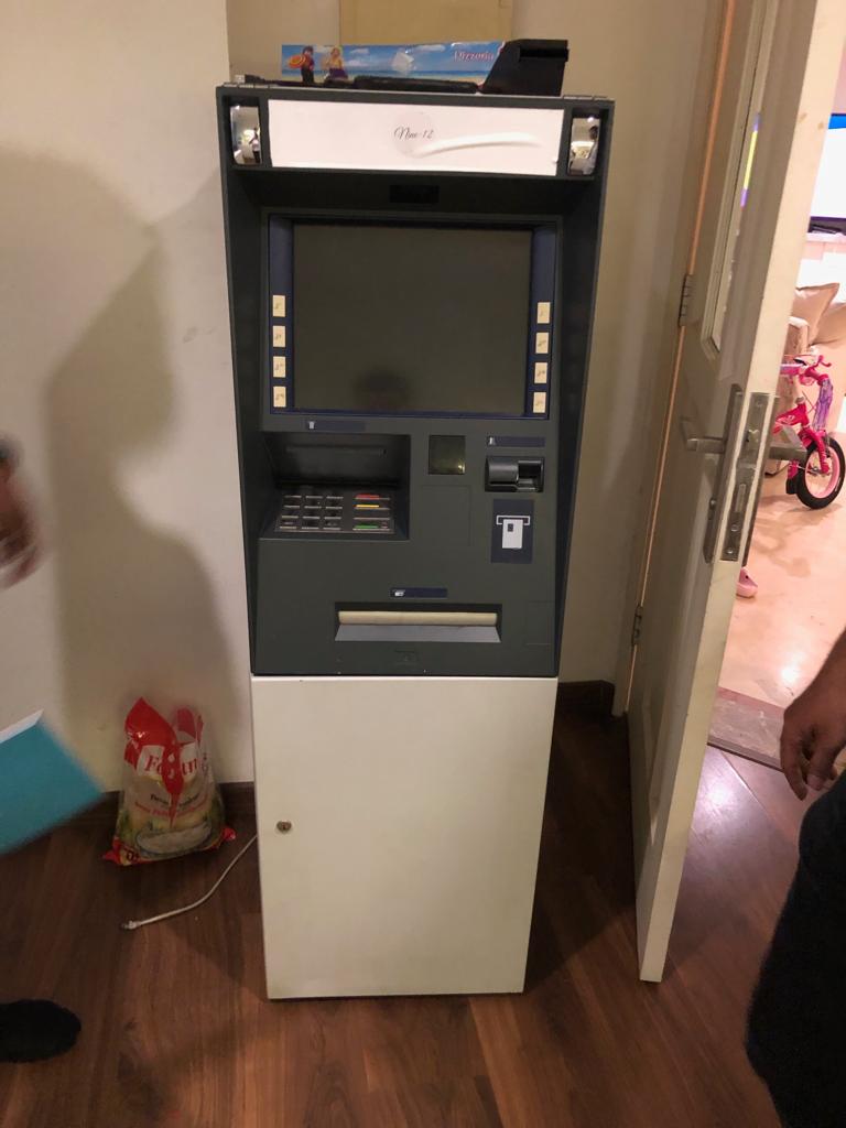 Kerabat Jauh Prabowo Bawa Mesin ATM ke Apartemen