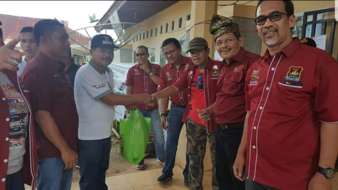 PSF Salurkan Sembako untuk Korban Gempa di Solok
