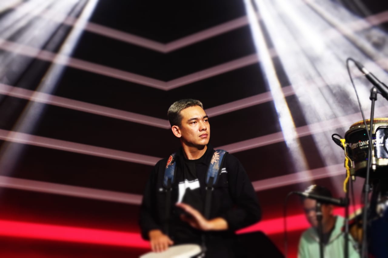 Mawar De Jongh dan Adipati Dolken Berkolaborasi di Konser Teman Tapi Menikah 2