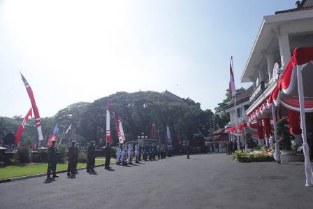 Rayakan HUT RI dengan Meriah Namun Senyap