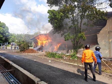 Gudang Kapas di Bandung Ludes Terbakar