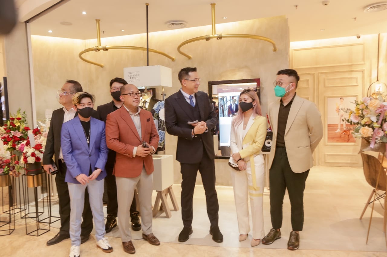 Ari Wibowo Kenang Momen Panggung Ambruk saat Tampil Bareng Adjie Massaid