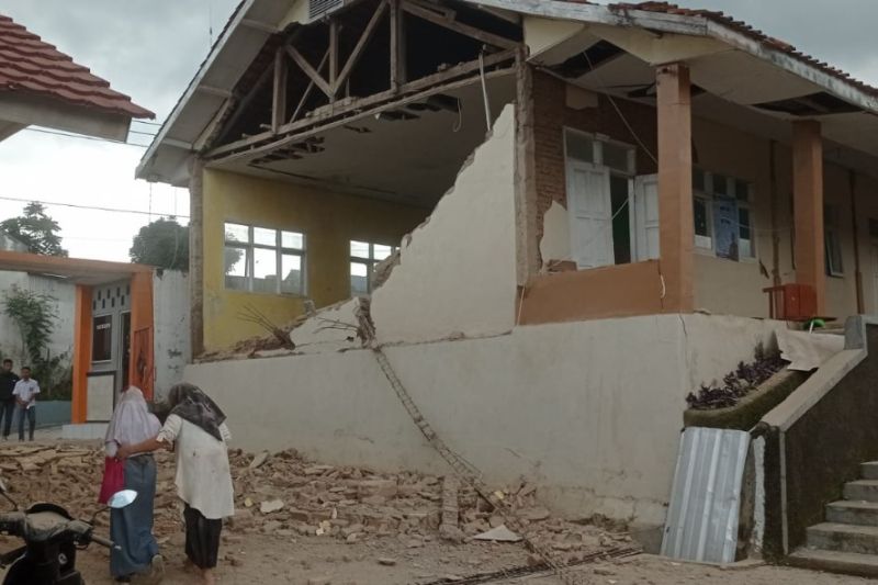 Sejumlah Bangunan Rusak Akibat Gempa Cianjur, dari Pesantren hingga RS