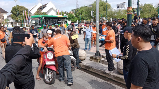 Polisi Rekonstruksi Kasus Kekerasan di Titik Nol Kilometer Yogya