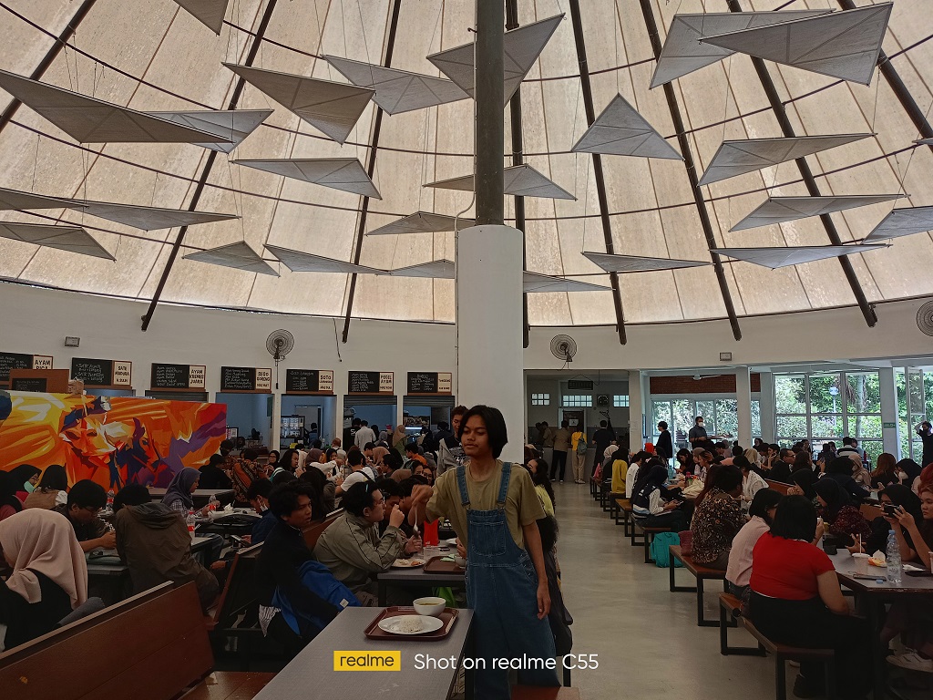 Review realme C55, Kamera Juara 64MP dan Debut Mini Capsule di Android