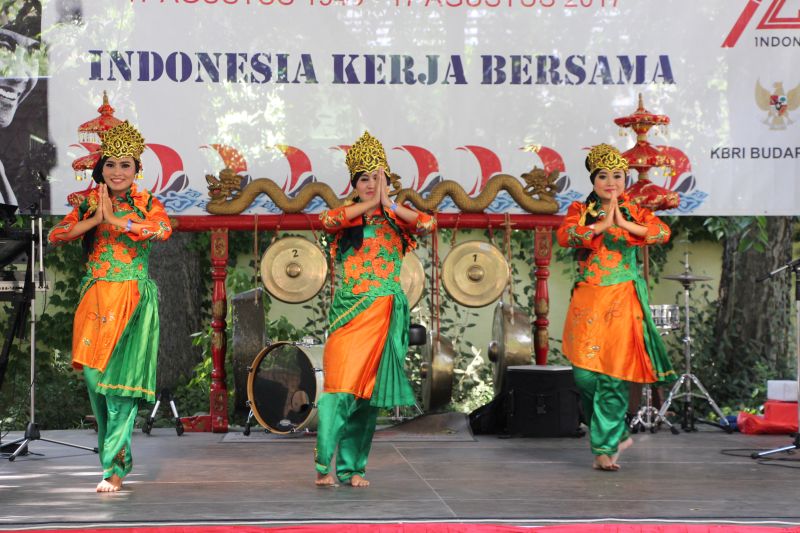 Peringati HUT ke-72 RI, Pesta Rakyat Digelar di Hongaria