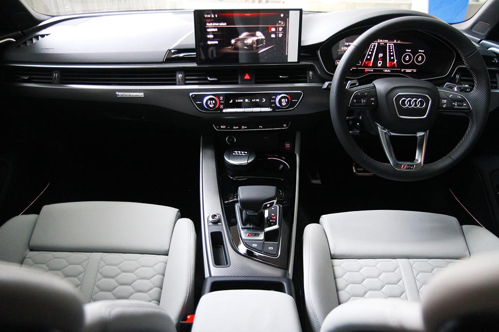 Audi RS 4 Avant Goda Para Pecinta Station Wagon