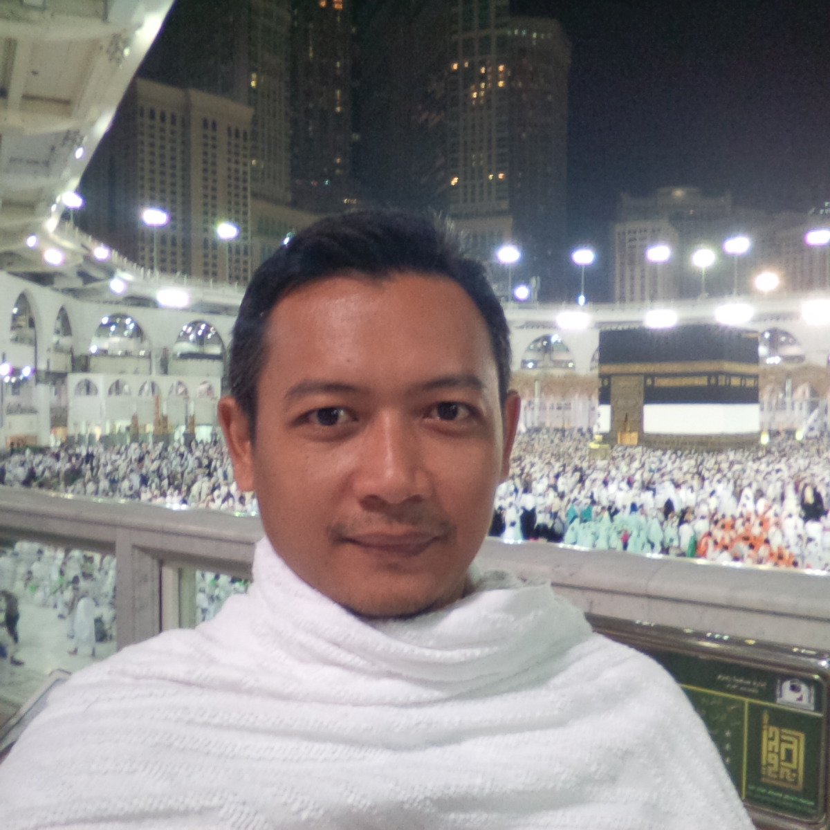Getar Pertama Bertamu di Rumah Allah