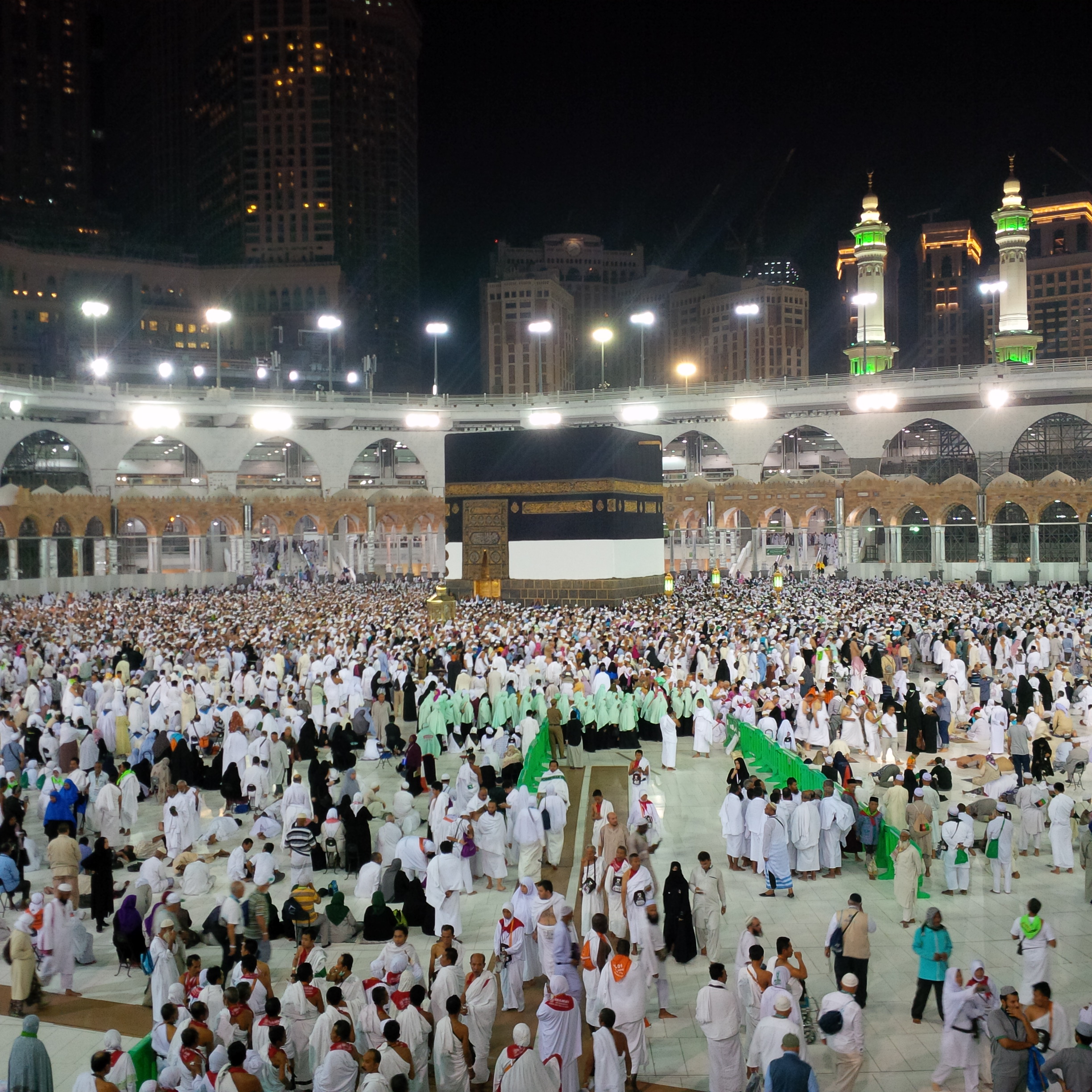Getar Pertama Bertamu di Rumah Allah