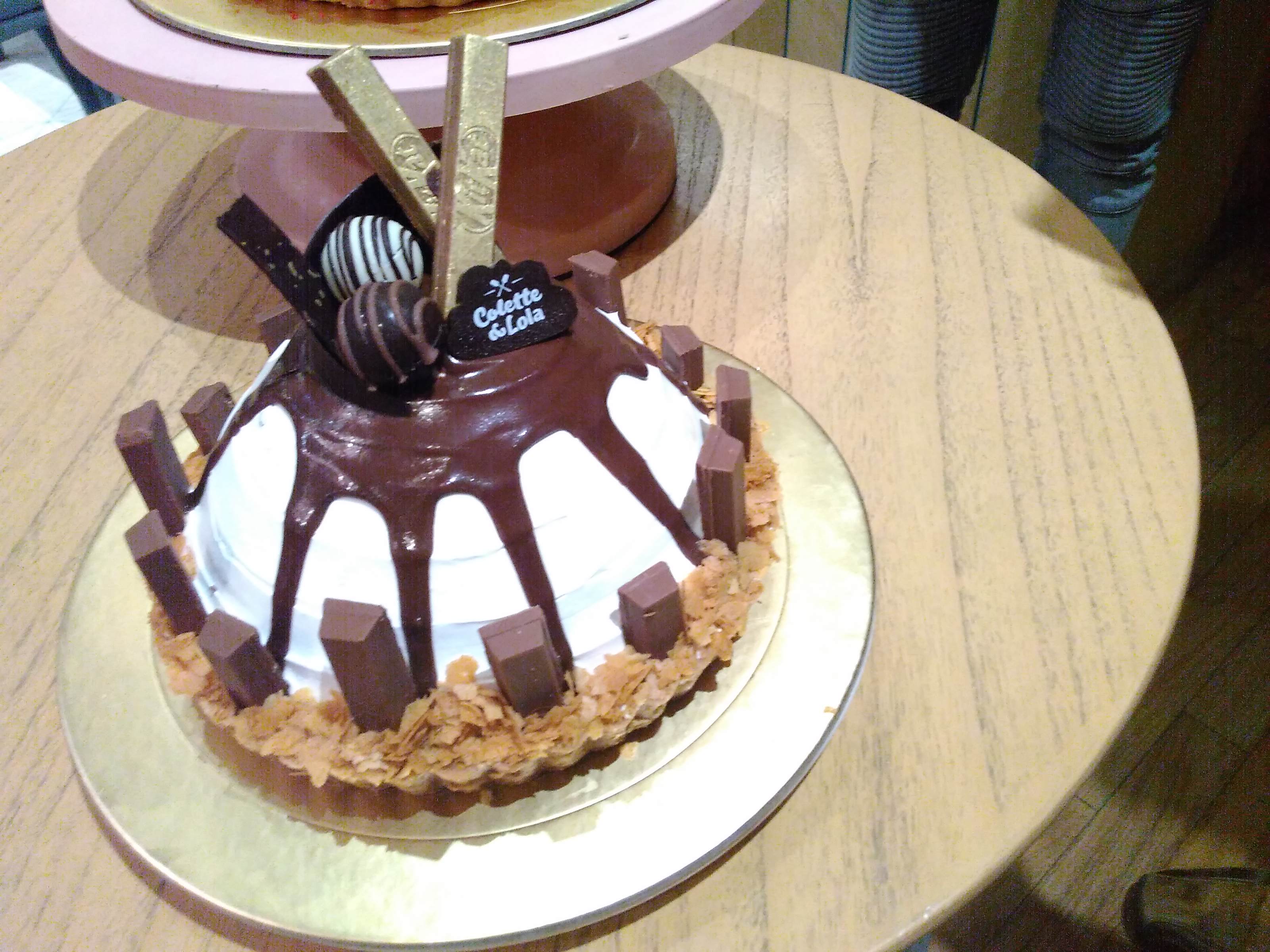 Inovasi Unik Kue Rasa Es Teler