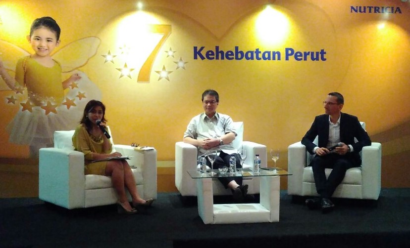 Tepatkah Pijat Tubuh Anak Saat Sakit Pencernaan?