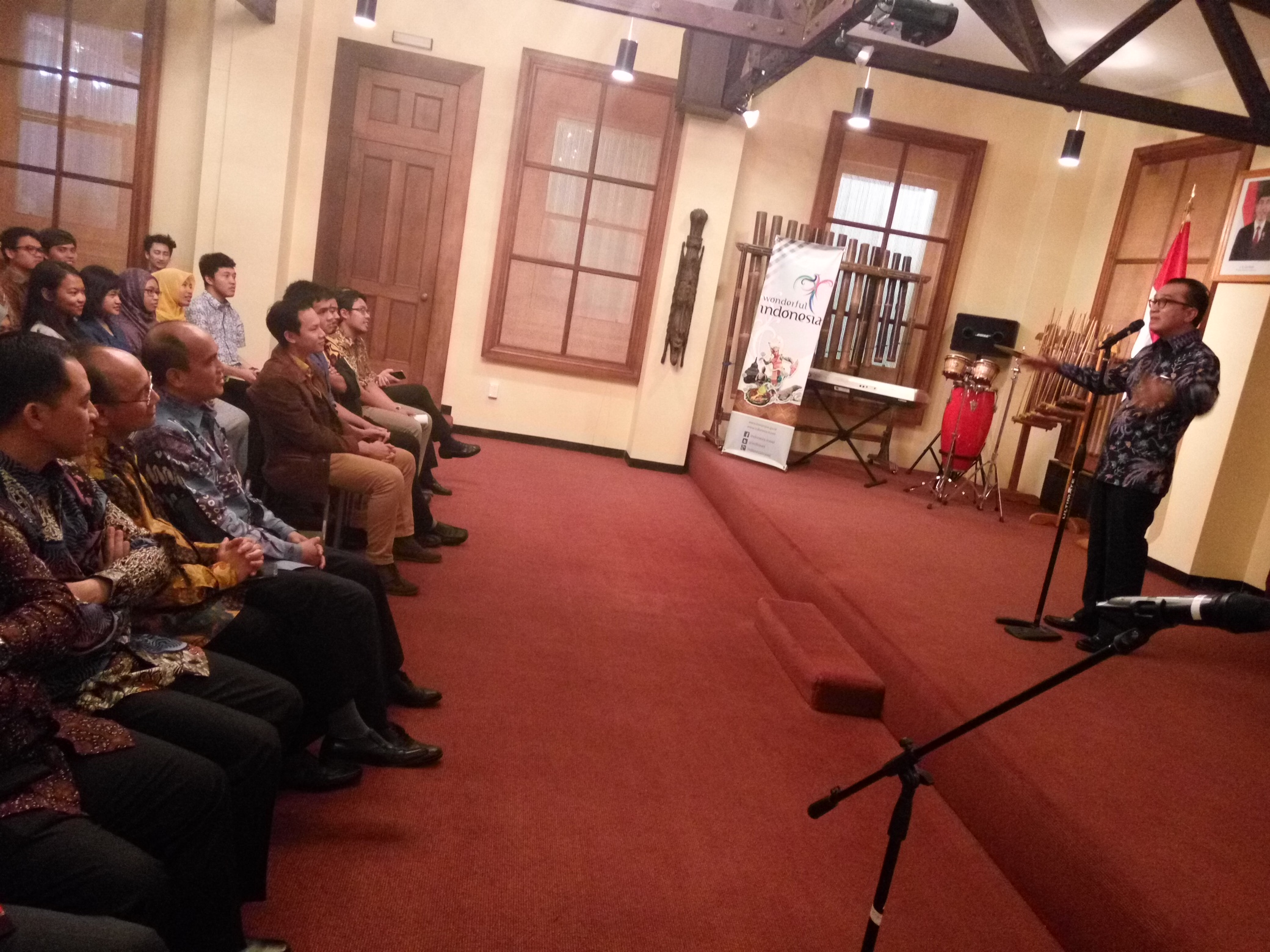 Pelajar Jadi Corong Utama Promosi Budaya RI di Negeri The Hobbit
