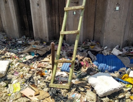 Sampah Ikut <i>Mewarnai</i> Sunter Jaya