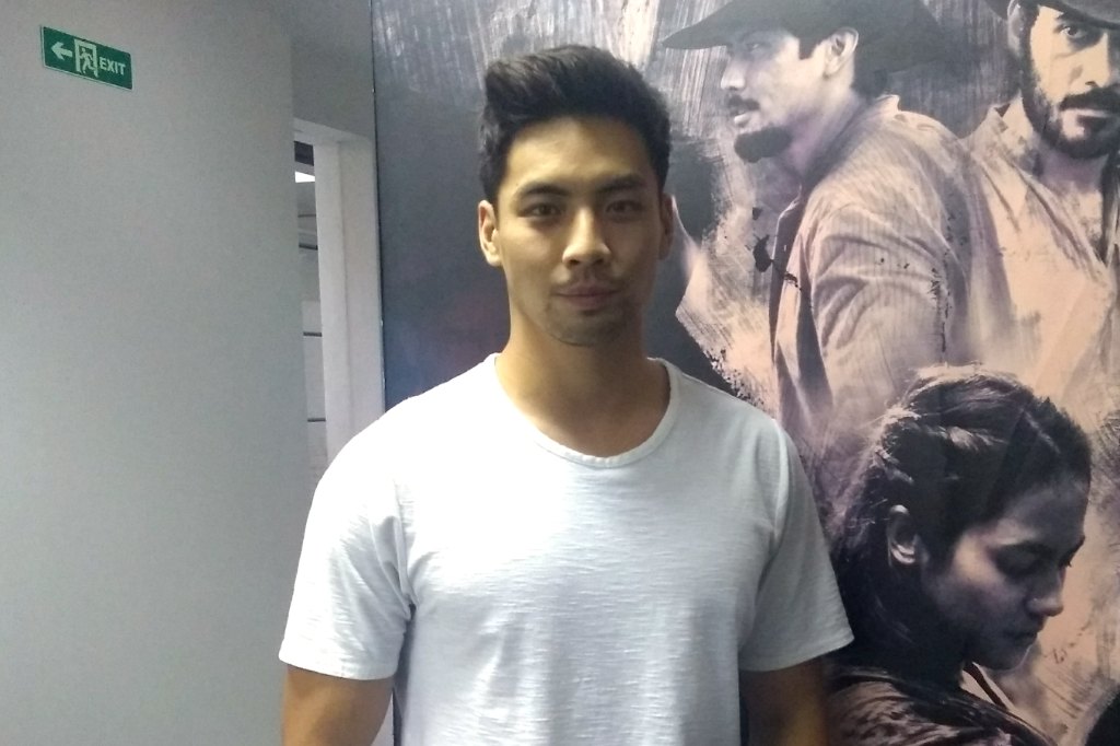Yoshi Sudarso, Sang Imigran dan Film yang Membawanya Pulang