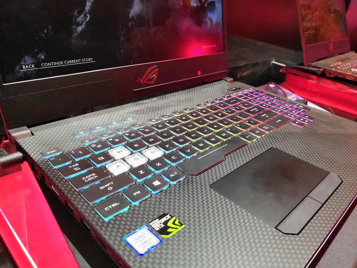 asus rog strix scar ii laptop game fps