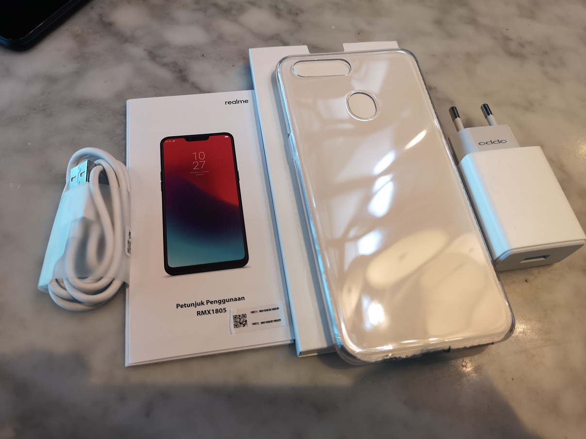 Begini Isi Kotak Realme 2
