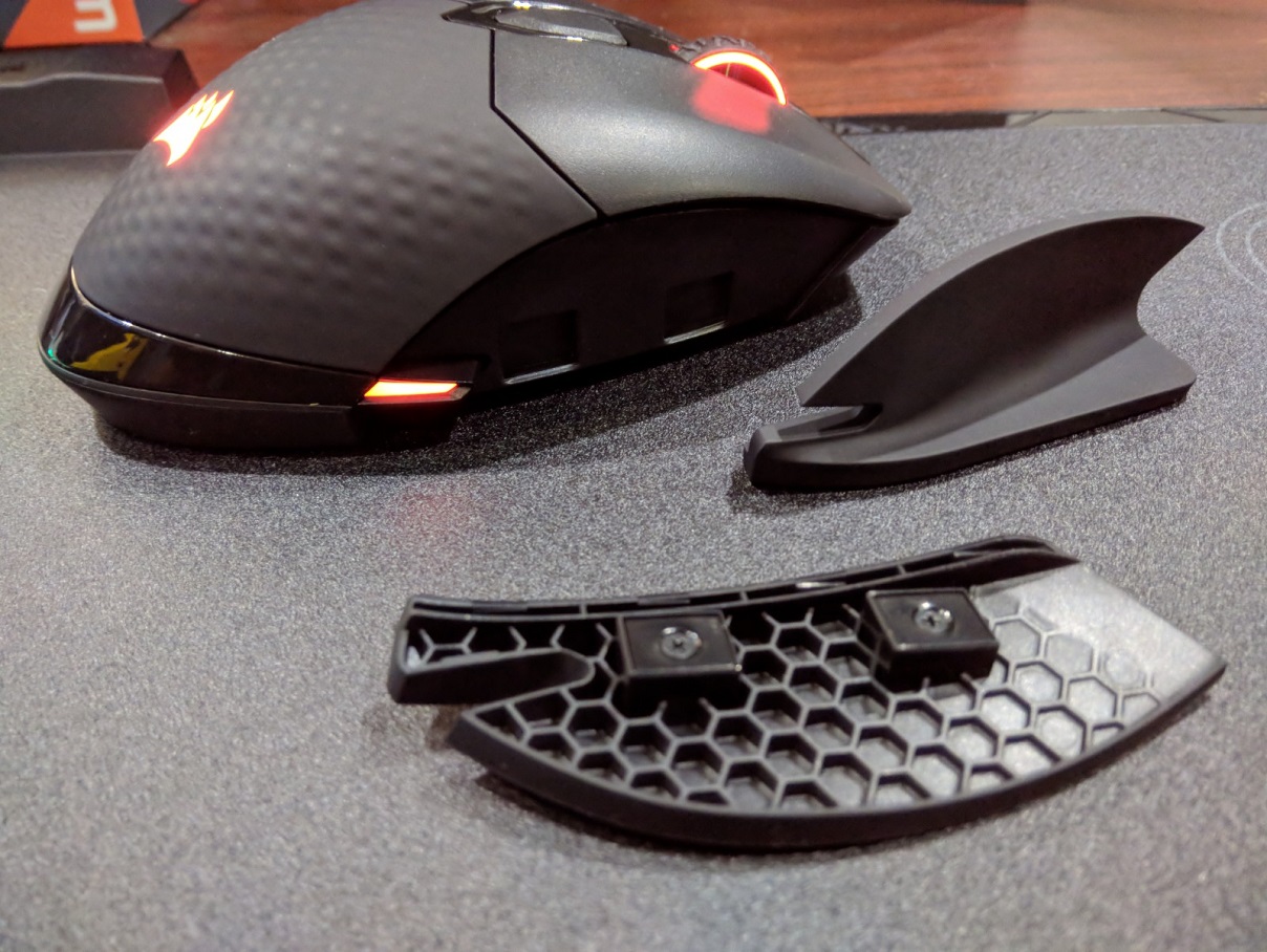 Corsair Dark Core RGB SE, Mouse Gaming Canggih
