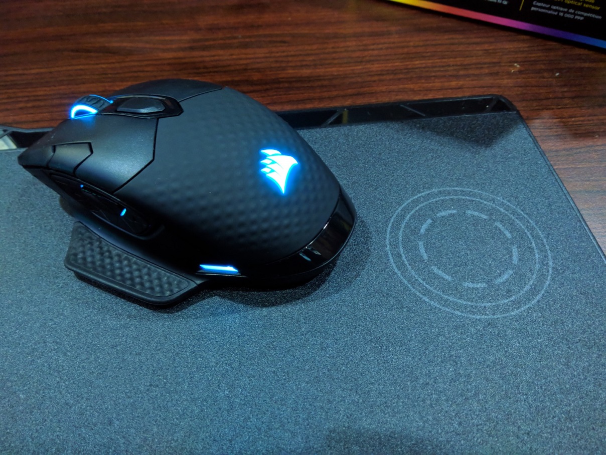 Corsair Dark Core RGB SE, Mouse Gaming Canggih