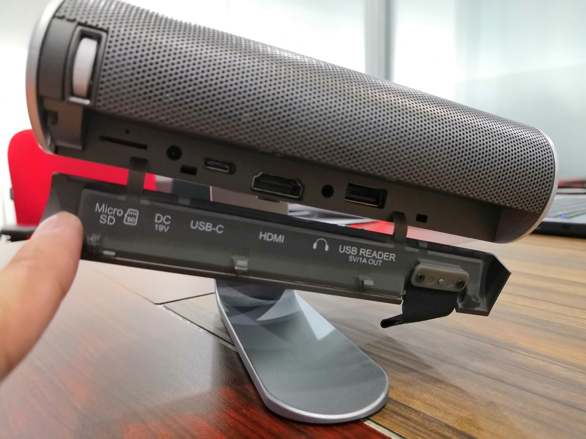 View Sonic M1, Proyektor Minimalis dan Praktis