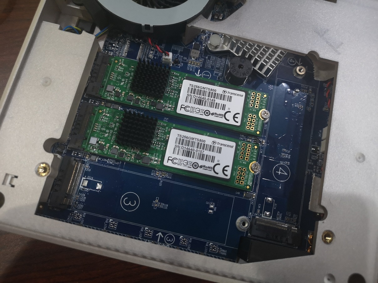QNAP TBS -453DX, NAS Teramping dan Desain Menawan
