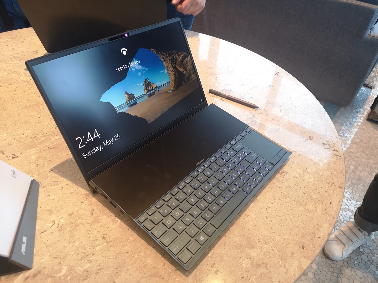 ScreenPad 2.0, Ambisi ASUS Sajikan Layar Ganda Multitasking
