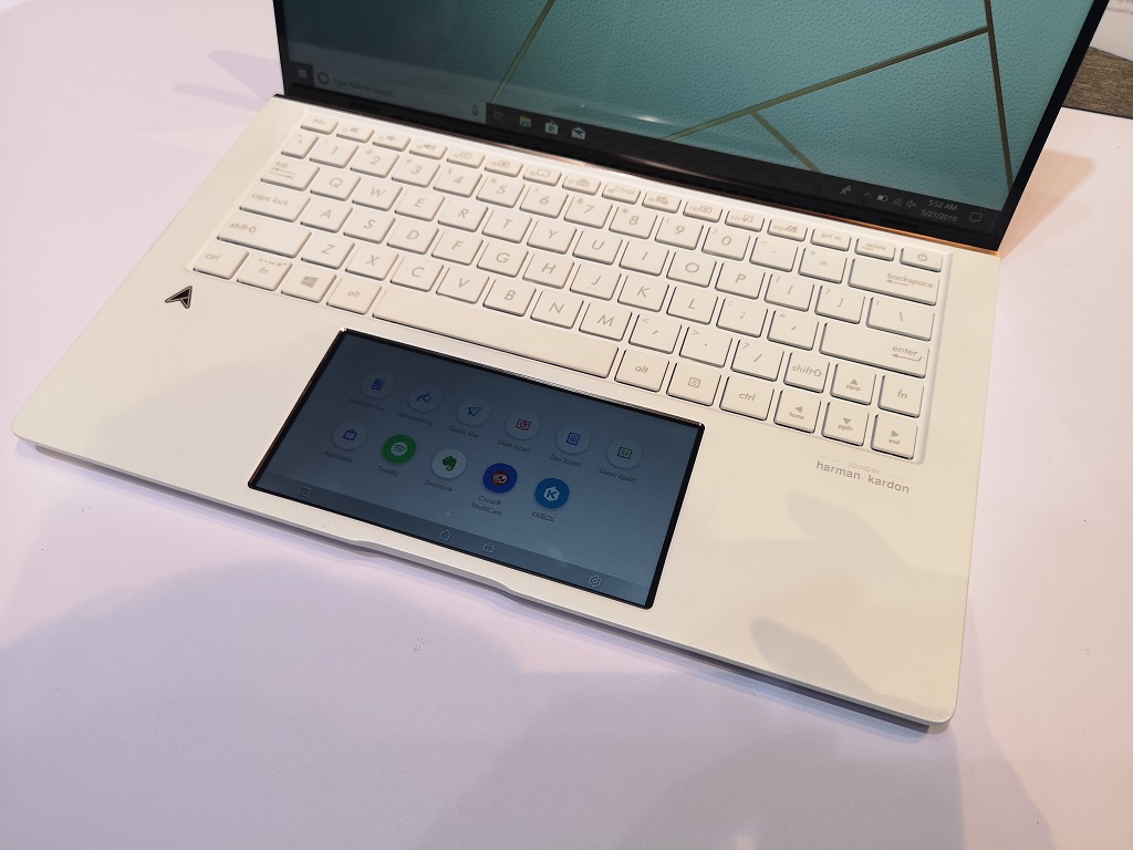Asus Zenbook Ultah Ke 30 Pakai Emas 18 Karat