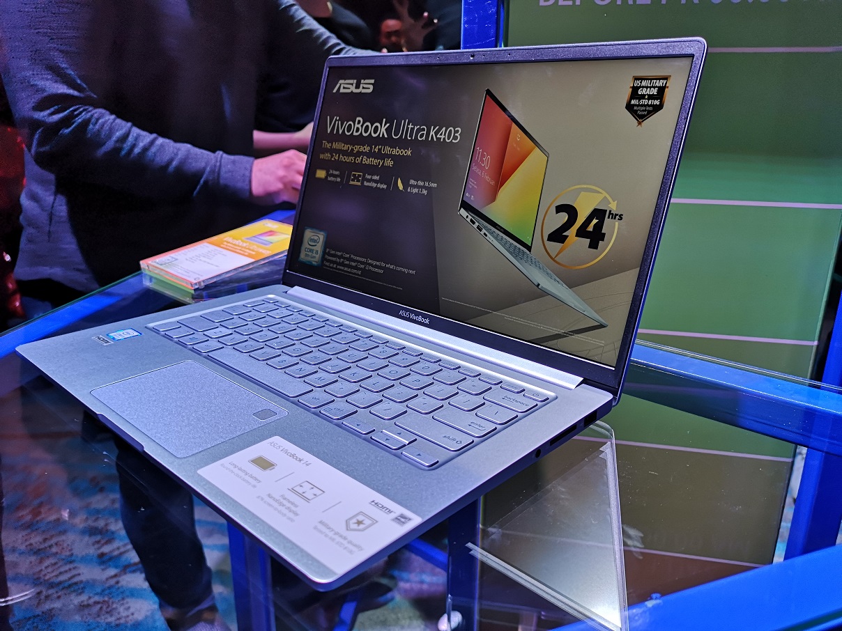 Ultrabook Baru ASUS Punya Baterai Awet dan Tahan Banting