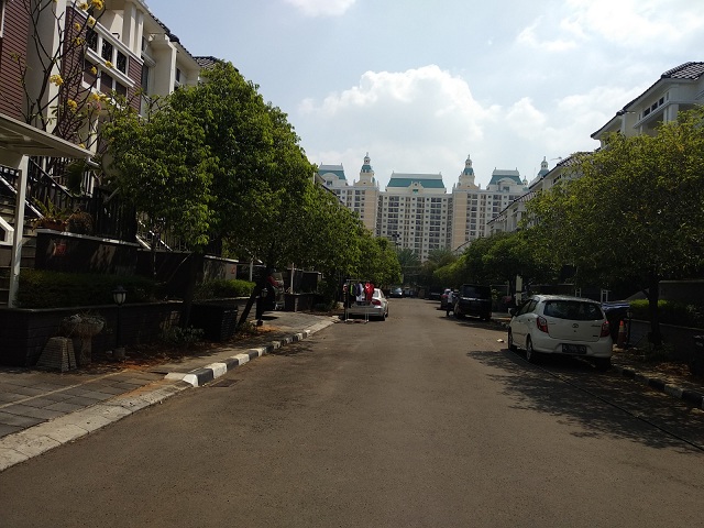 Menapaki Rumah Penyundul Langit