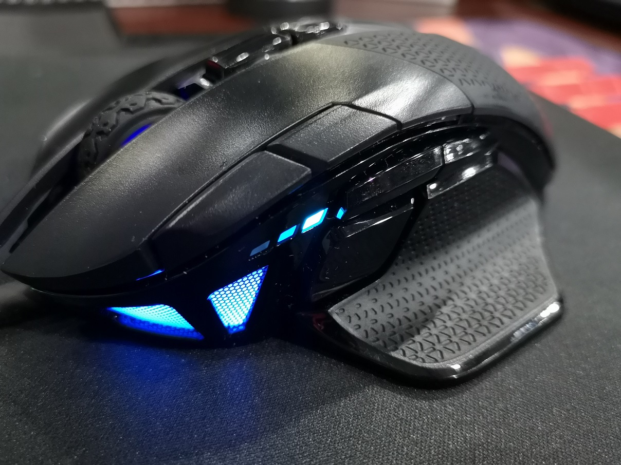 Corsair Nightsword RGB, Kompetitif dan Presisi