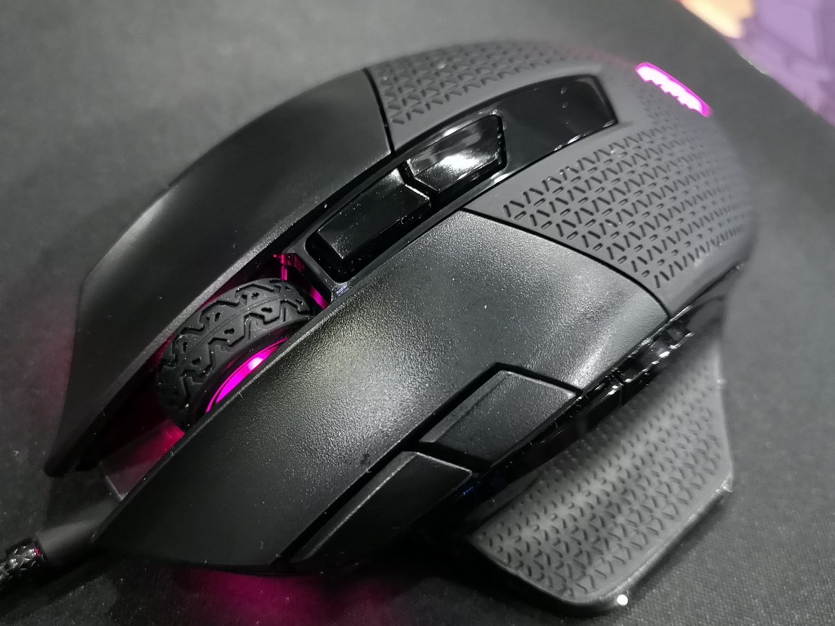 Corsair Nightsword RGB, Kompetitif dan Presisi
