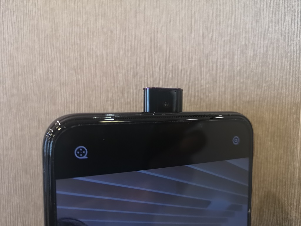 realme X, Kelas Menengah Punya Fitur Flagship