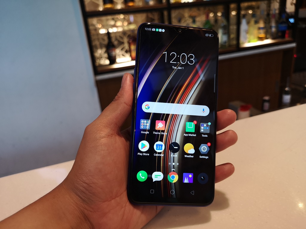 realme 3 Pro, Klaim Flagship di Kelas Terjangkau